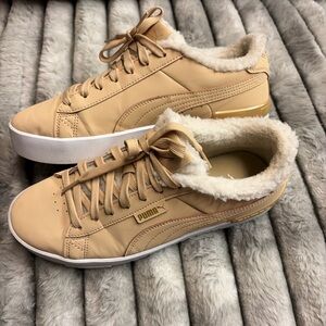 PUMA Jada Teddy Sneakers Shoes Faux Fur Lined Soft Foam Womens 10 Beige Tan.